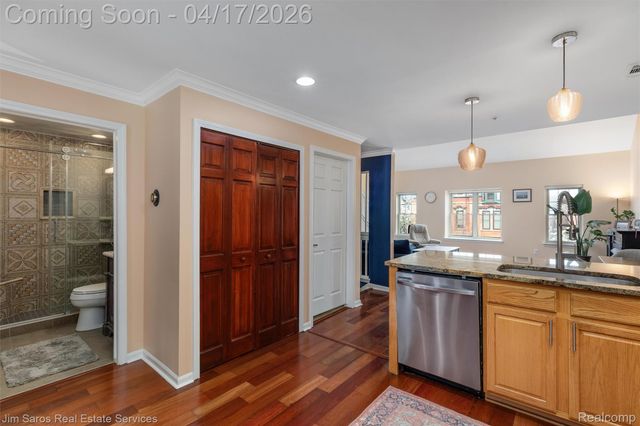 86 Adelaide Street, Detroit, MI 48201