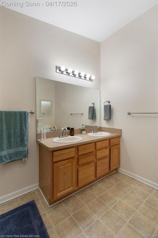 86 Adelaide Street, Detroit, MI 48201