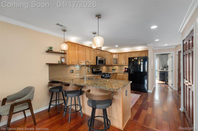 86 Adelaide Street, Detroit, MI 48201