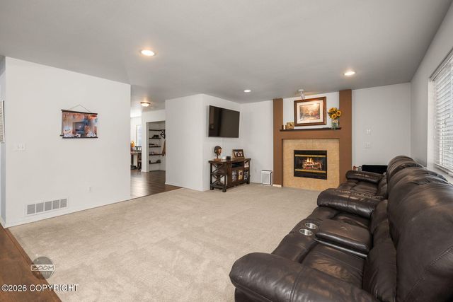 19861 Highland Ridge Drive, Eagle River, AK 99577