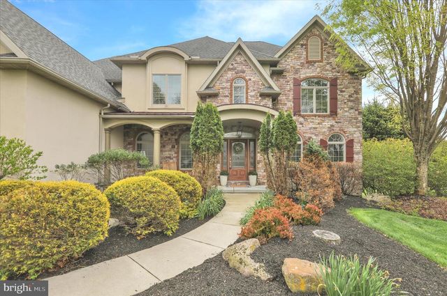 3 BEECHWOOD DR, Shoemakersville, PA 19555