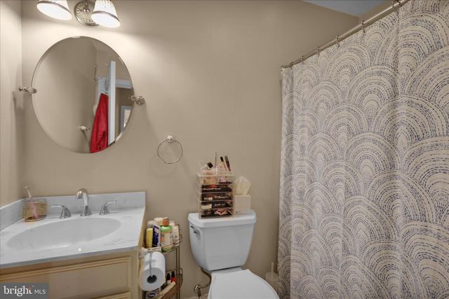 3 BEECHWOOD DR, Shoemakersville, PA 19555
