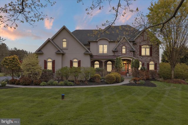 3 BEECHWOOD DR, Shoemakersville, PA 19555