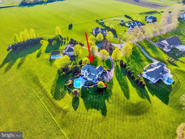 3 BEECHWOOD DR, Shoemakersville, PA 19555