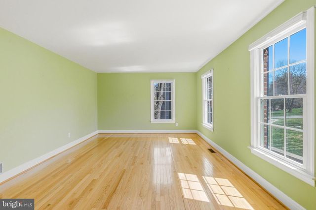 76 COLONIAL CIR, Thornton, PA 19373