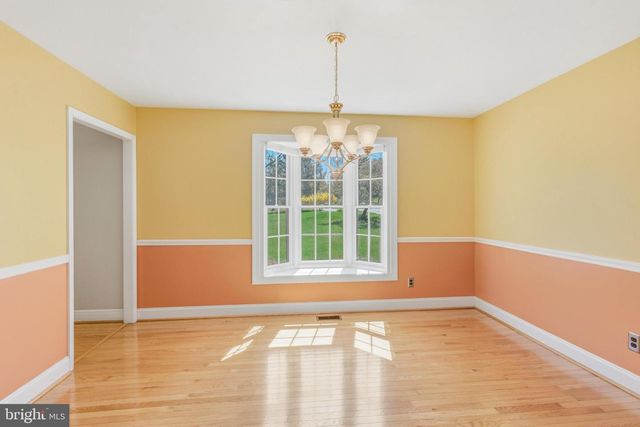 76 COLONIAL CIR, Thornton, PA 19373