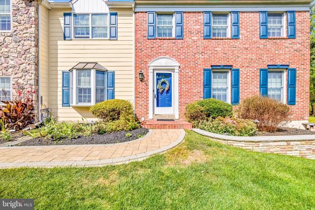 76 COLONIAL CIR, Thornton, PA 19373