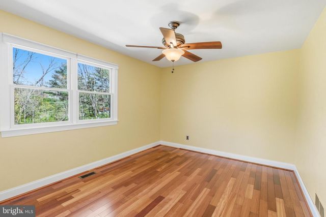 76 COLONIAL CIR, Thornton, PA 19373
