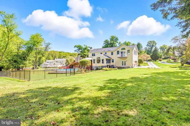 76 COLONIAL CIR, Thornton, PA 19373