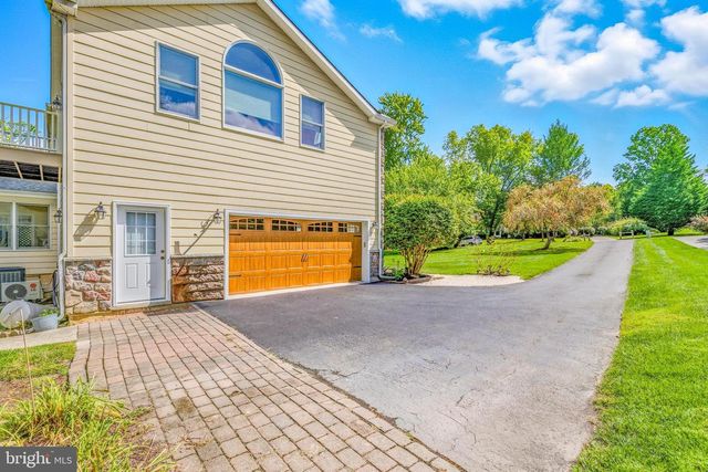 76 COLONIAL CIR, Thornton, PA 19373
