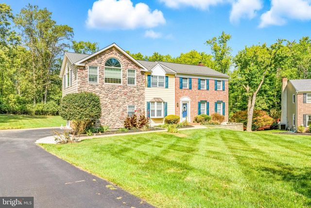 76 COLONIAL CIR, Thornton, PA 19373