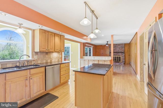 76 COLONIAL CIR, Thornton, PA 19373