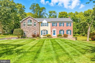 76 COLONIAL CIR, Thornton, PA 19373