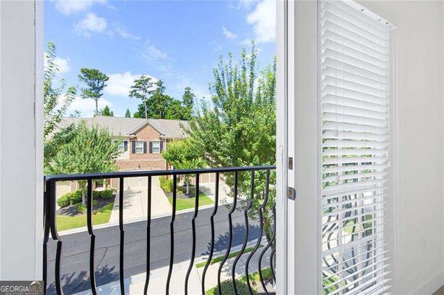 122 Barkley Lane, Sandy Springs, GA 30328