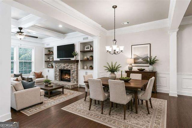 122 Barkley Lane, Sandy Springs, GA 30328