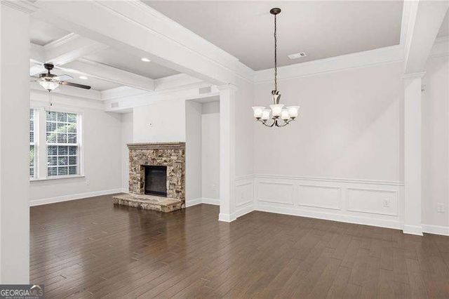 122 Barkley Lane, Sandy Springs, GA 30328
