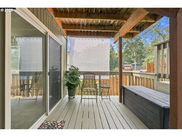 340 PATRICIA Dr, Gladstone, OR 97027