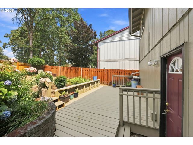 340 PATRICIA Dr, Gladstone, OR 97027