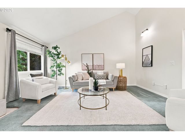 340 PATRICIA Dr, Gladstone, OR 97027