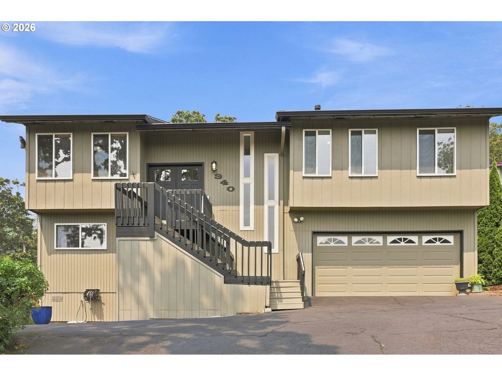 340 PATRICIA Dr, Gladstone, OR 97027