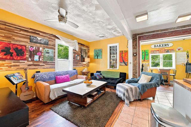 7439 S Ellis Avenue, Chicago, IL 60619