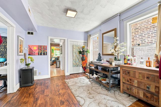 7439 S Ellis Avenue, Chicago, IL 60619