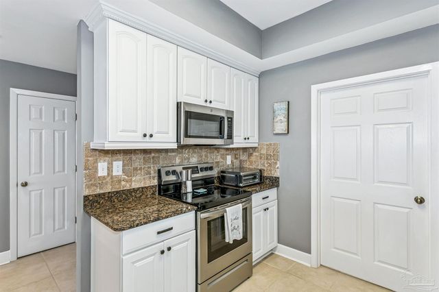 8525 Gulf Blvd 101, Navarre Beach, FL 32566