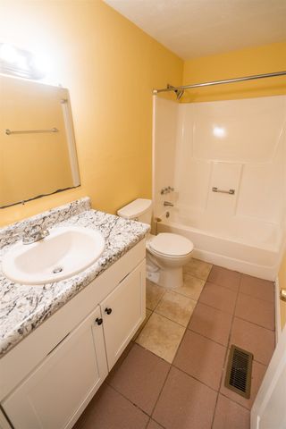 1900 Holmes St Apt B, Tallahassee, FL 32310