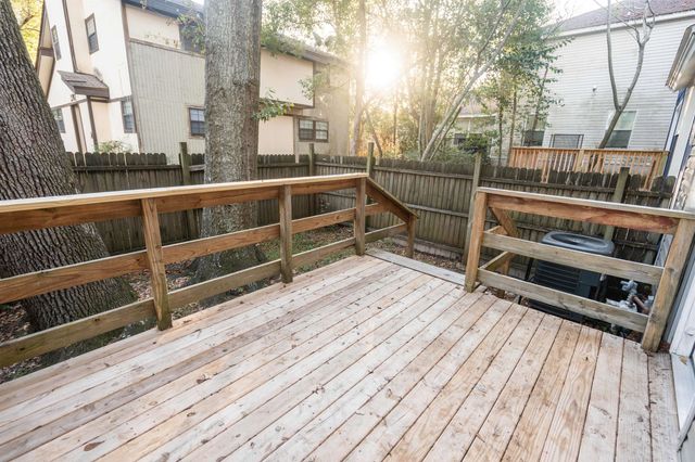 1900 Holmes St Apt B, Tallahassee, FL 32310