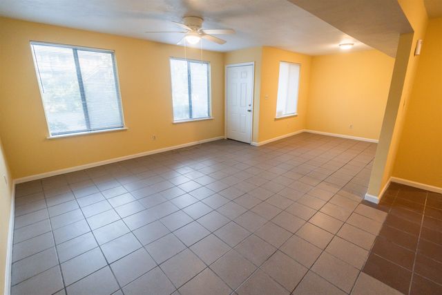 1900 Holmes St Apt B, Tallahassee, FL 32310