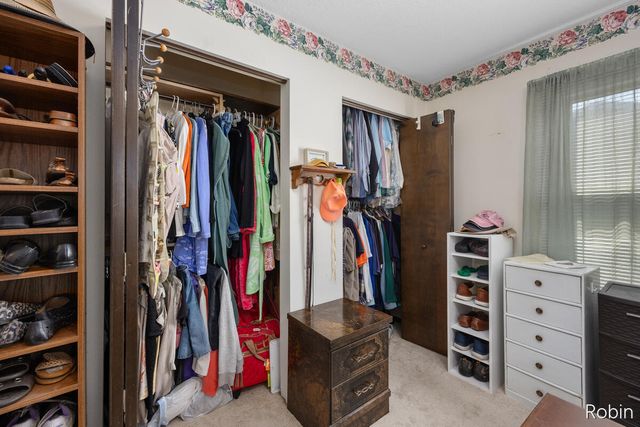 2210 Skyline Drive NW, Grand Rapids, MI 49504