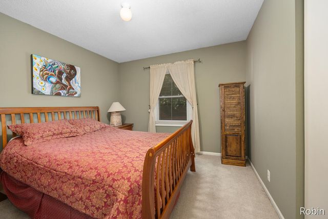 2210 Skyline Drive NW, Grand Rapids, MI 49504
