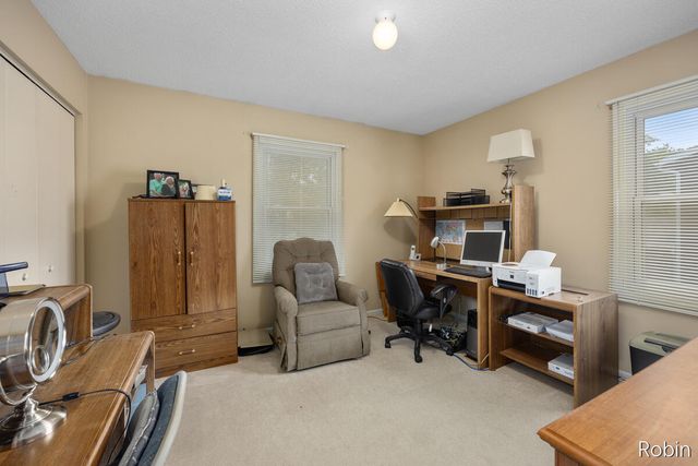 2210 Skyline Drive NW, Grand Rapids, MI 49504