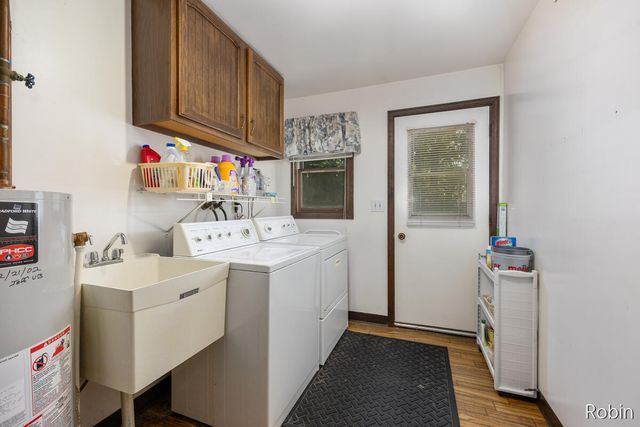 2210 Skyline Drive NW, Grand Rapids, MI 49504