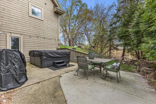 4319 Wood Duck WAY, Racine, WI 53403