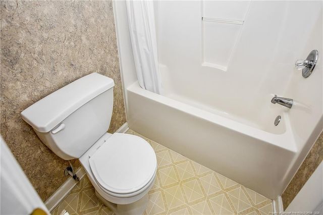 9533 Gooden Drive, Fayetteville, NC 28314