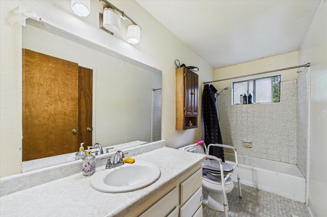 5864 Walnut Drive, Cutten, CA 95503