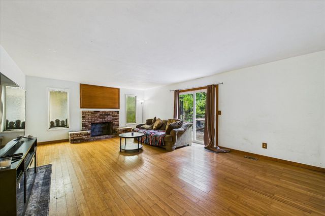 5864 Walnut Drive, Cutten, CA 95503