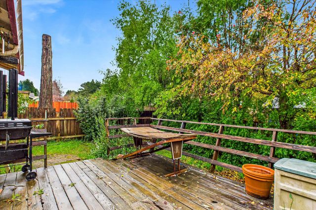 5864 Walnut Drive, Cutten, CA 95503