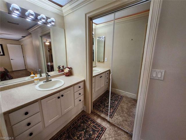 1924 Bolado PKWY, Cape Coral, FL 33990