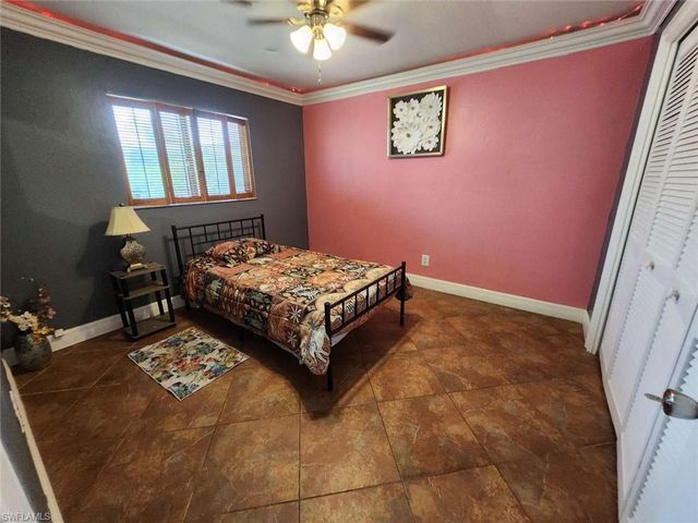 1924 Bolado PKWY, Cape Coral, FL 33990