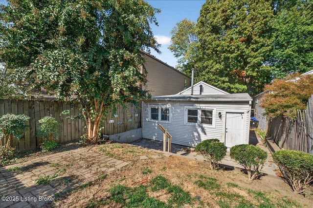 1234 Hull St, Louisville, KY 40204