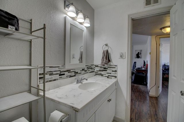 3931 Ortiz Court NE APT D, Albuquerque, NM 87110