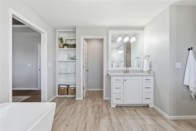 310 S Mesquite Street, Olathe, KS 66061