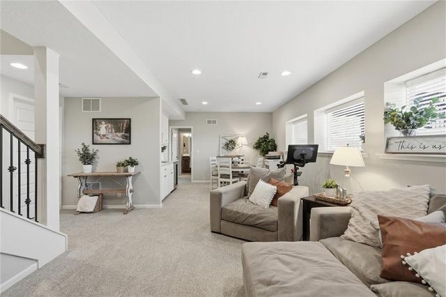 310 S Mesquite Street, Olathe, KS 66061