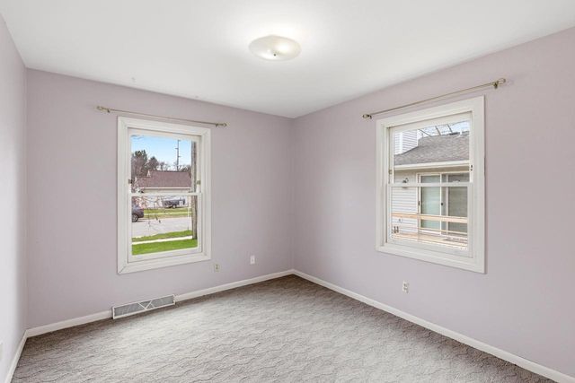 2502-2504 Greenway View, Madison, WI 53713