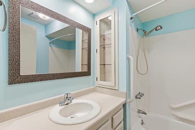 2502-2504 Greenway View, Madison, WI 53713