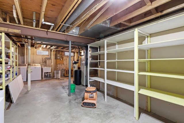 2502-2504 Greenway View, Madison, WI 53713