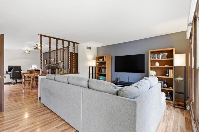 2502-2504 Greenway View, Madison, WI 53713