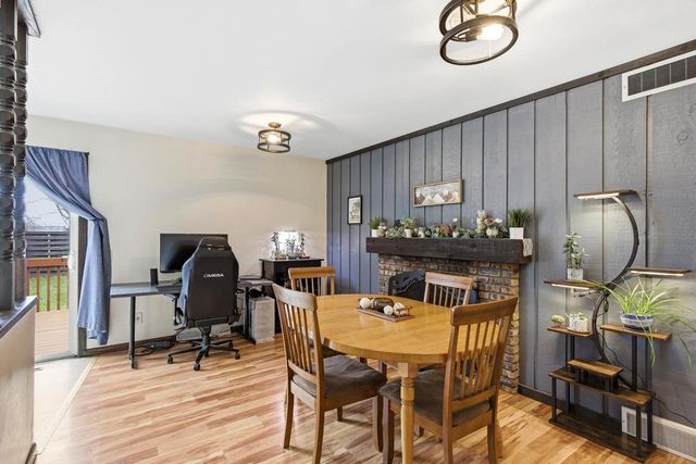 2502-2504 Greenway View, Madison, WI 53713